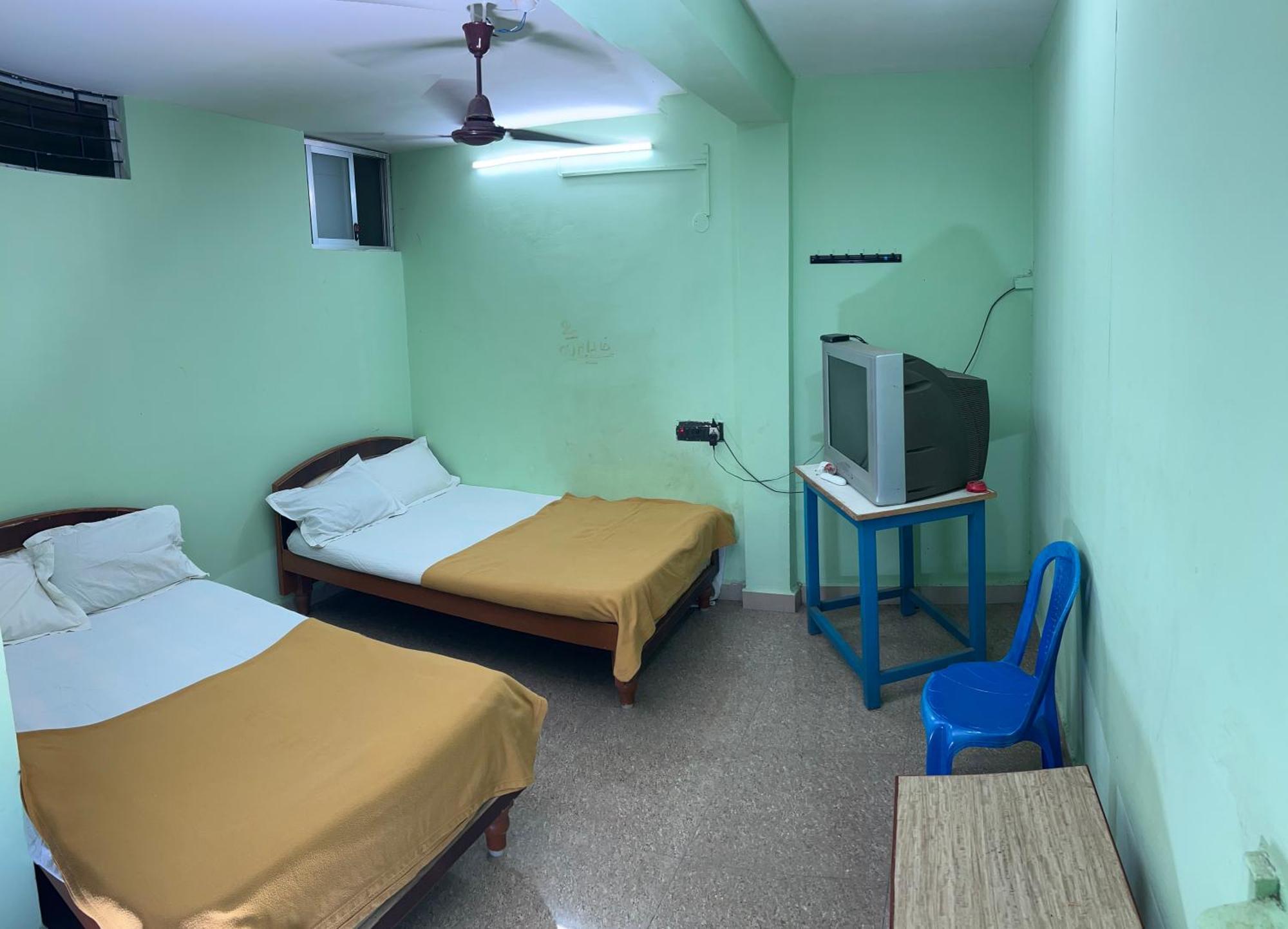 Hotel Chola Lodge Arantangi Ngoại thất bức ảnh