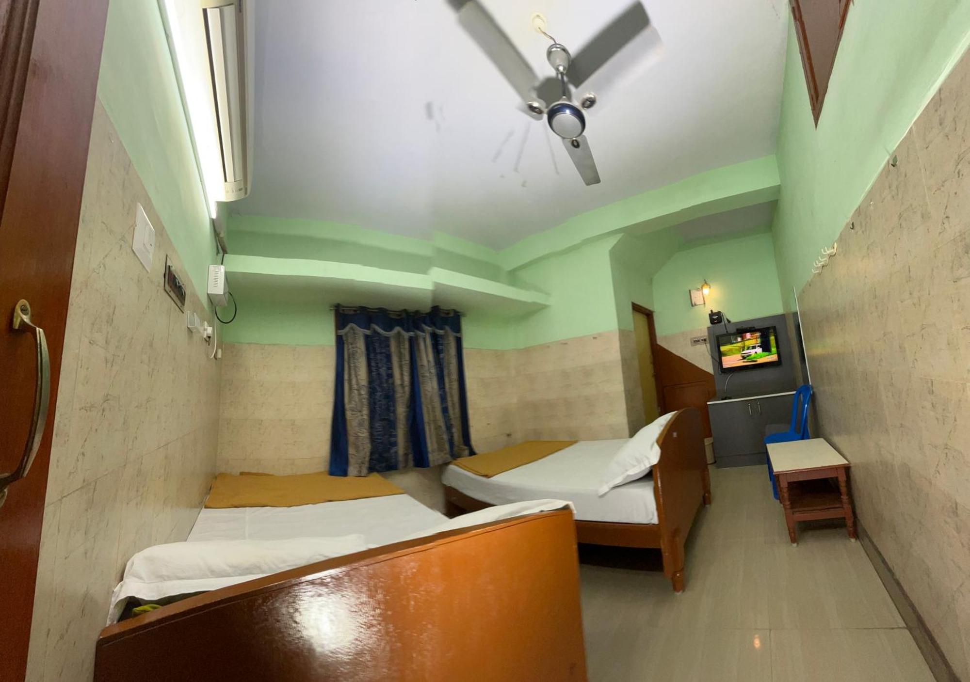 Hotel Chola Lodge Arantangi Ngoại thất bức ảnh