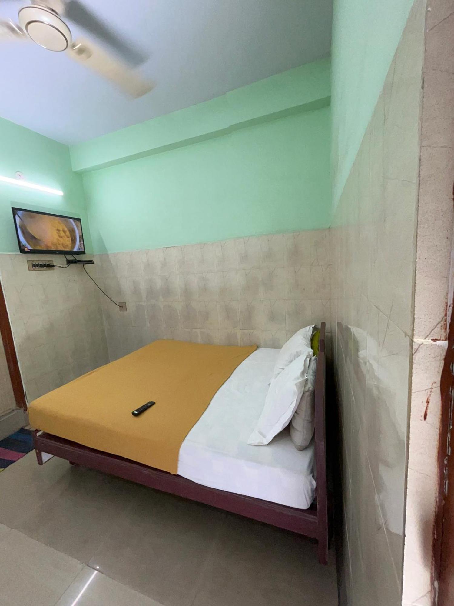 Hotel Chola Lodge Arantangi Ngoại thất bức ảnh